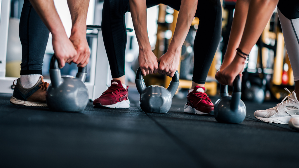 O motivo alegado pelo banco, conforme os autos, foi a prática de atividades físicas vigorosas, como crossfit, conforme fotos postadas por ela em suas redes sociais.