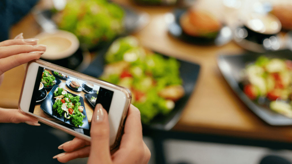 Os smartphones não apenas tiram fotos de alta resolução, mas também utilizam recursos avançados.